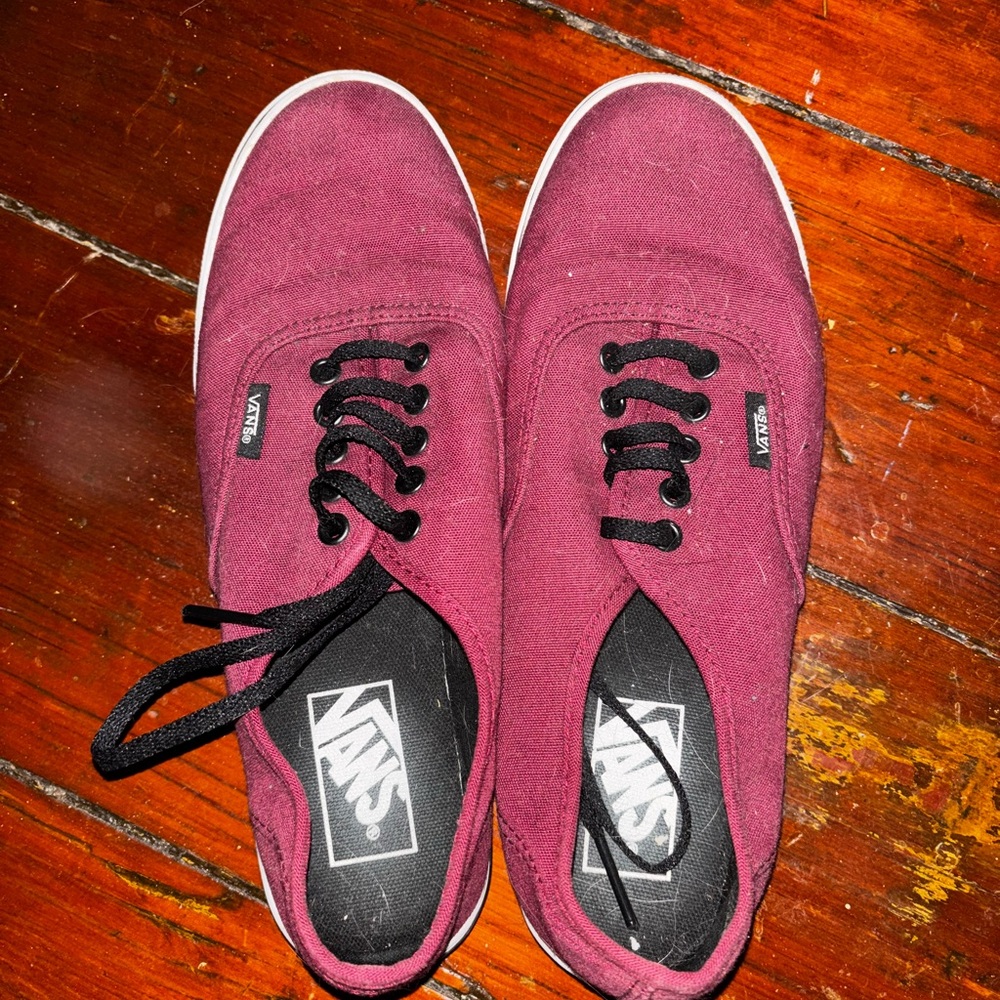 Vans city sneakers maroon